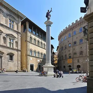 Tornabuoni Apartment- Hosted By Sweetstay Florence