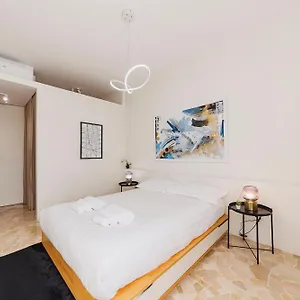 luxury-art-house-luminoso-apt-in-porta-venezia.it-lombardy.com/